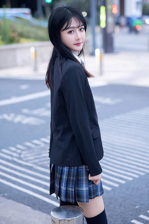 美女给草 界面截图
